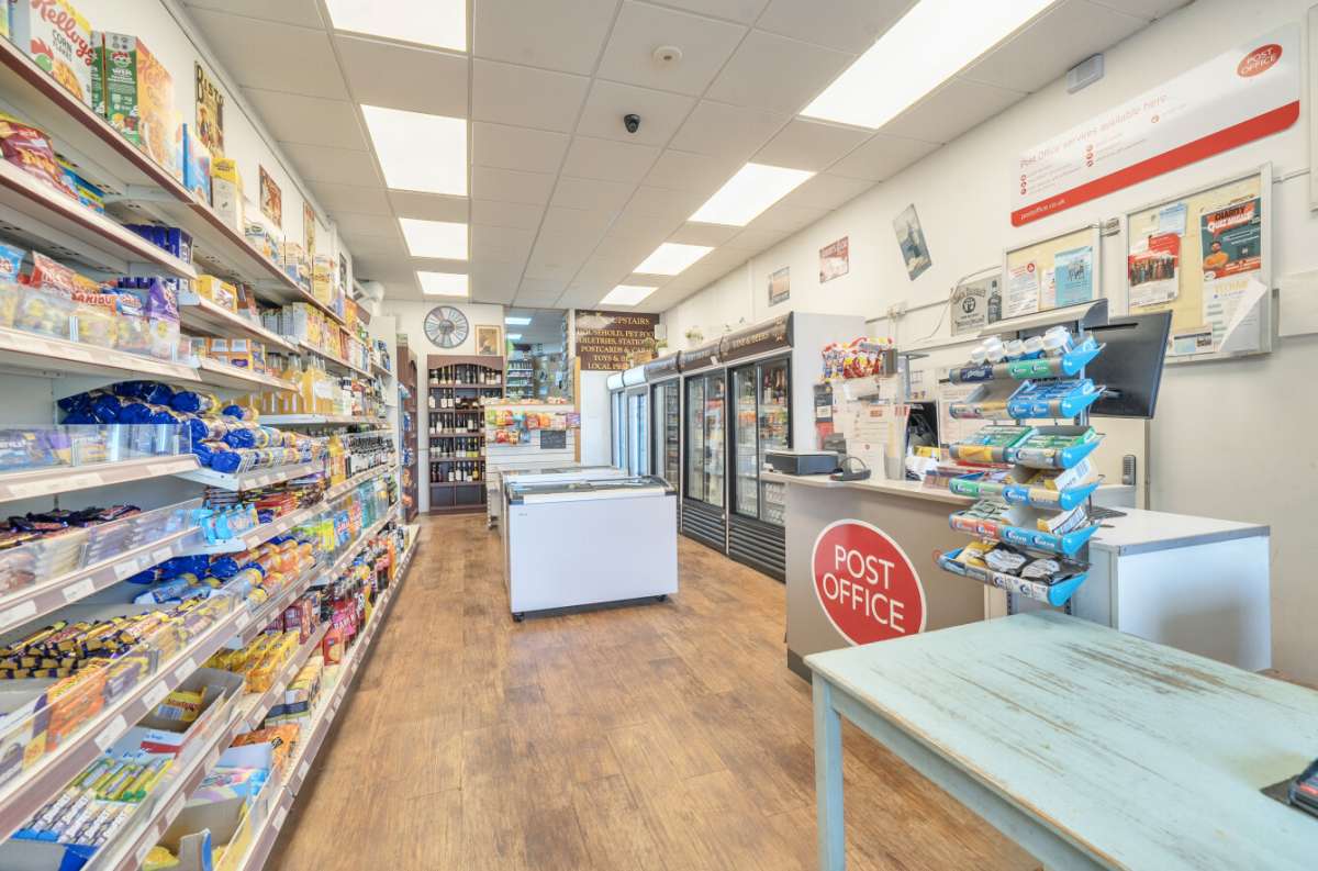 Retail/Shop in Truro - photo 3