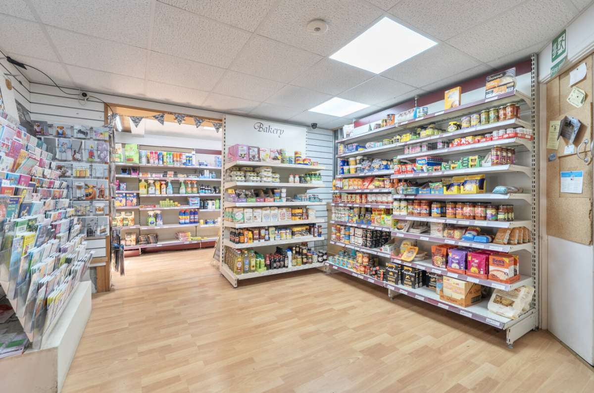 Retail/Shop in Truro - photo 4