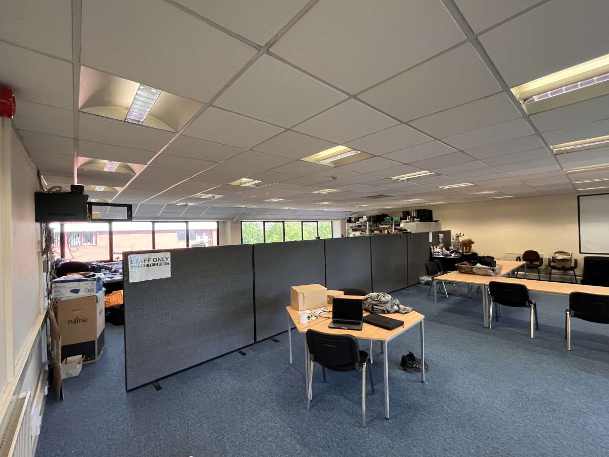 Office in Matford Business Park - photo 4