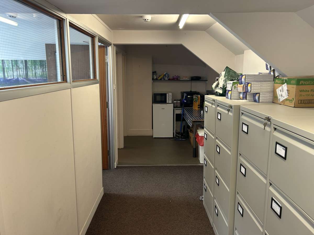 Office in Tavistock - photo 3