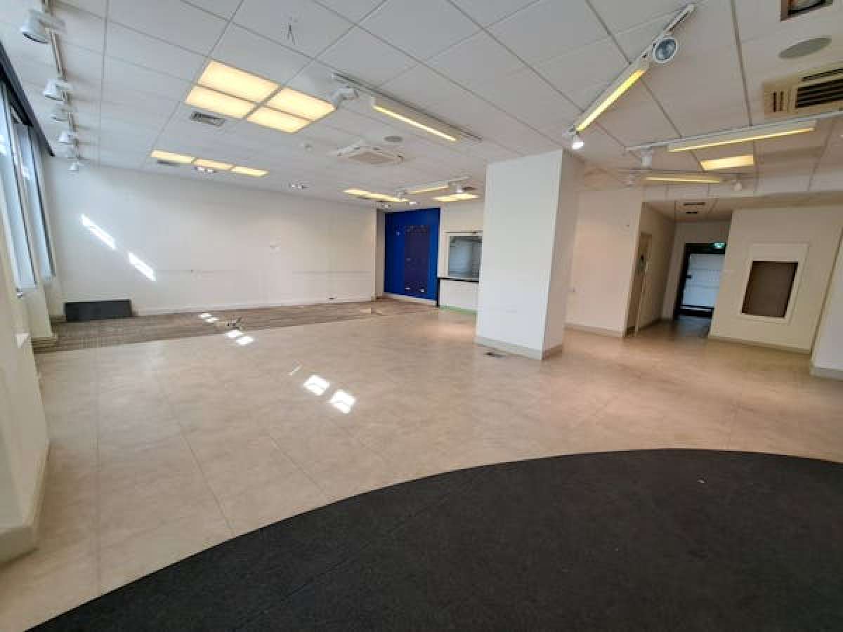 Office in Biggleswade - photo 3