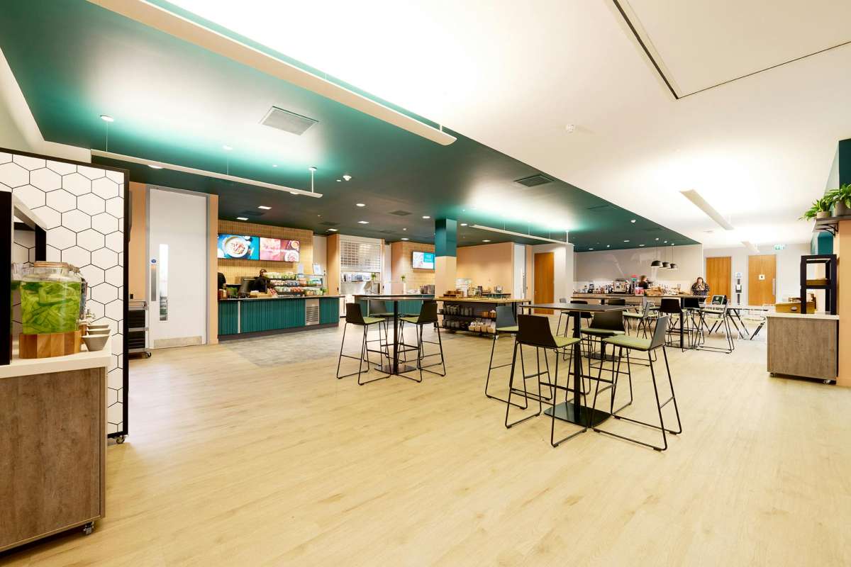 Office in Crawley - photo 3