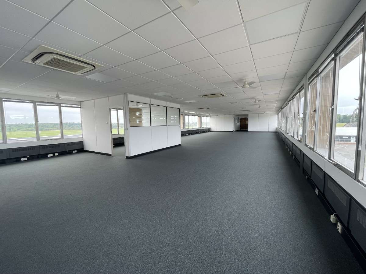 Office in Redhill - photo 2
