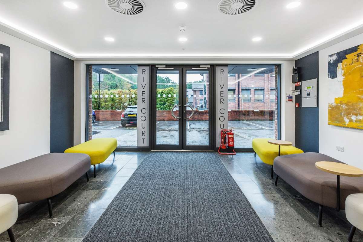 Office in Godalming - photo 3