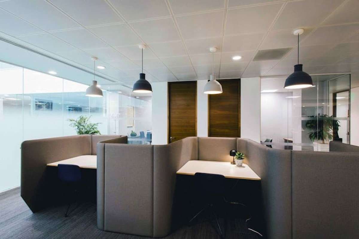 Office in Uxbridge - photo 3