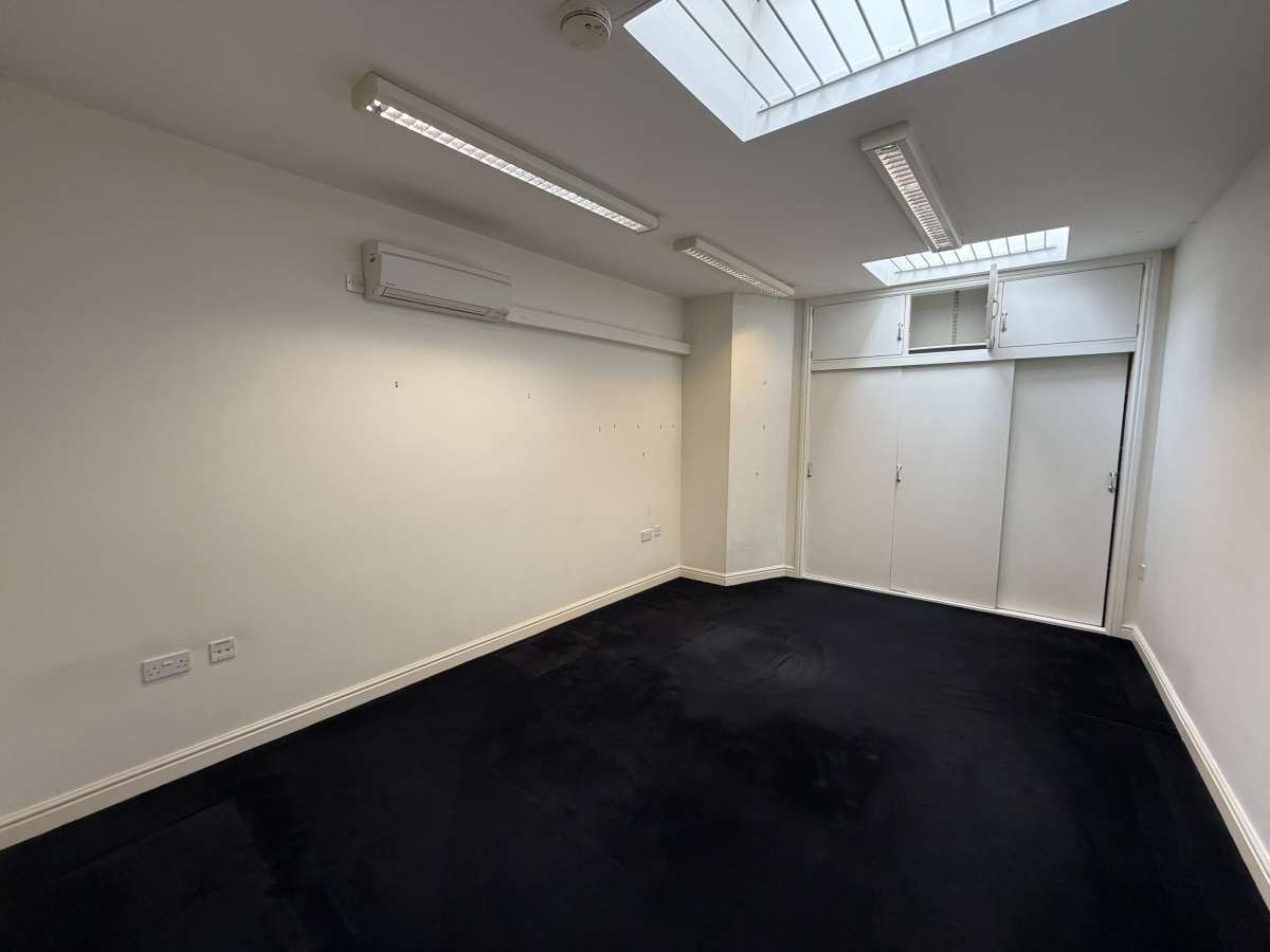 Office in Kings Lynn - photo 3