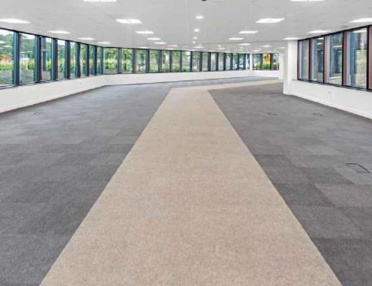Office in Dundee Technology Park - photo 4