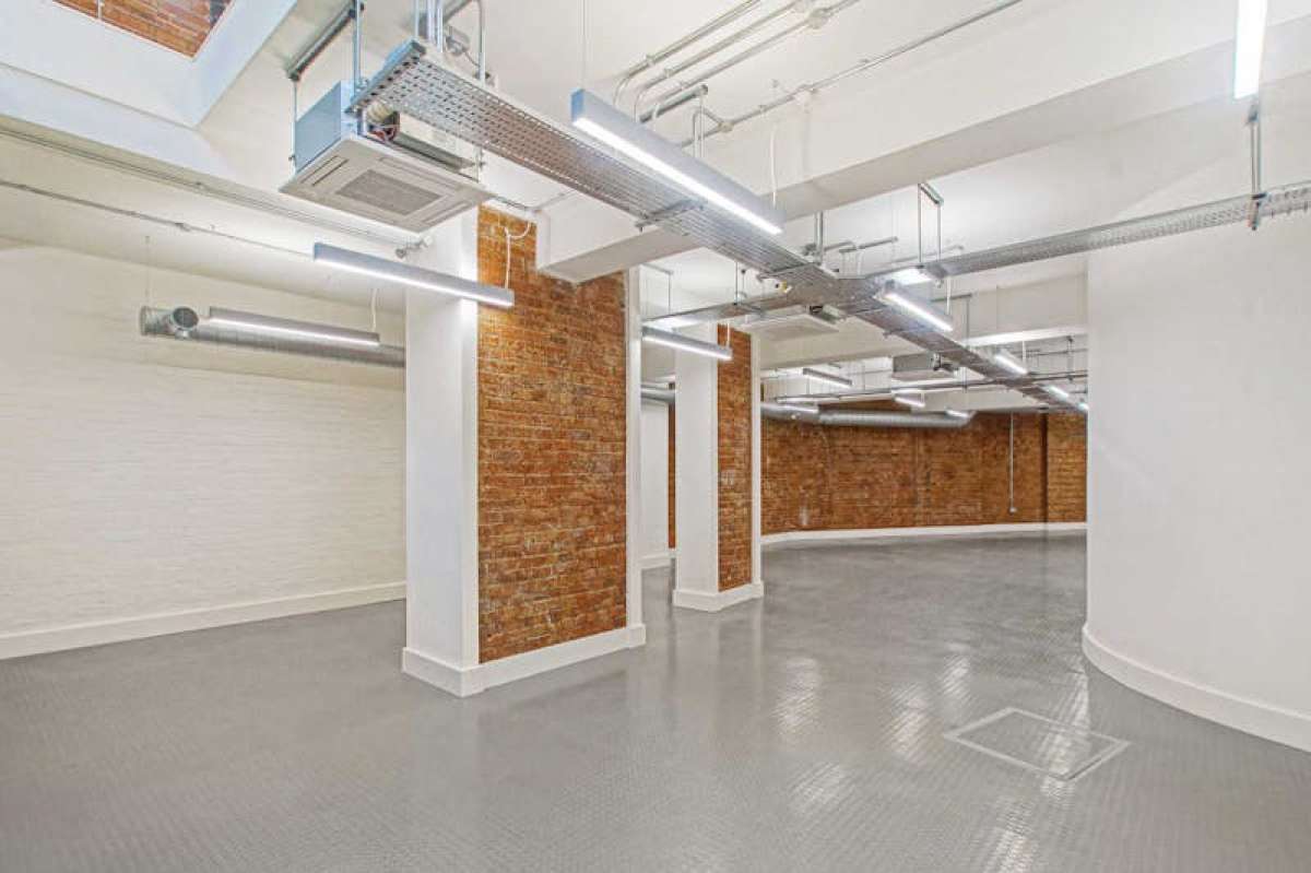 Office in London - photo 3