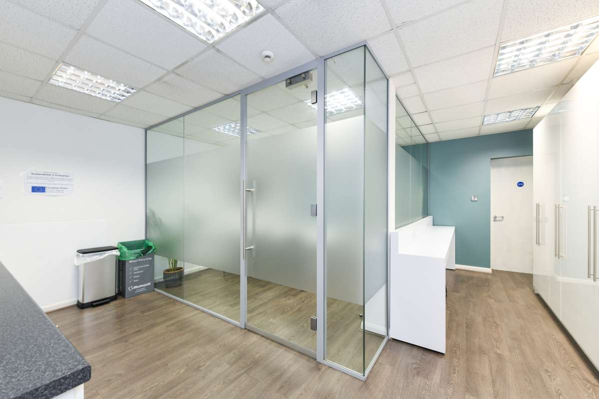 Office in Nottingham - photo 3