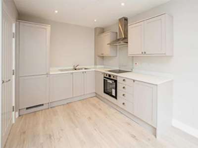 Other in Huddersfield - photo 3