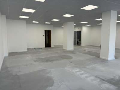 Retail/Shop in Carmarthen - photo 4