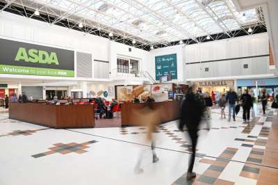 Retail/Shop in Livingston - photo 2