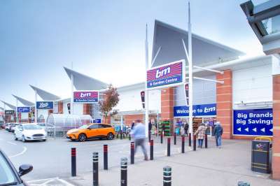 Retail/Shop in Southport - photo 3