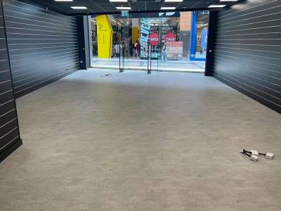 Retail/Shop in Livingston - photo 4