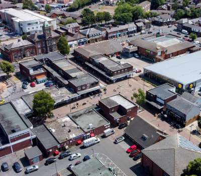 Retail/Shop in Oldham - photo 2