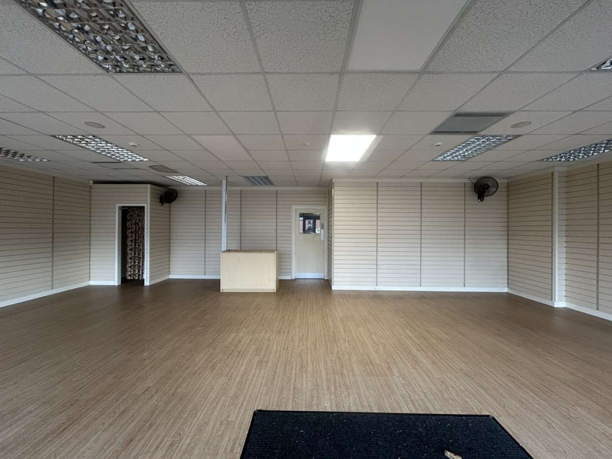 Retail/Shop in Chellaston - photo 2