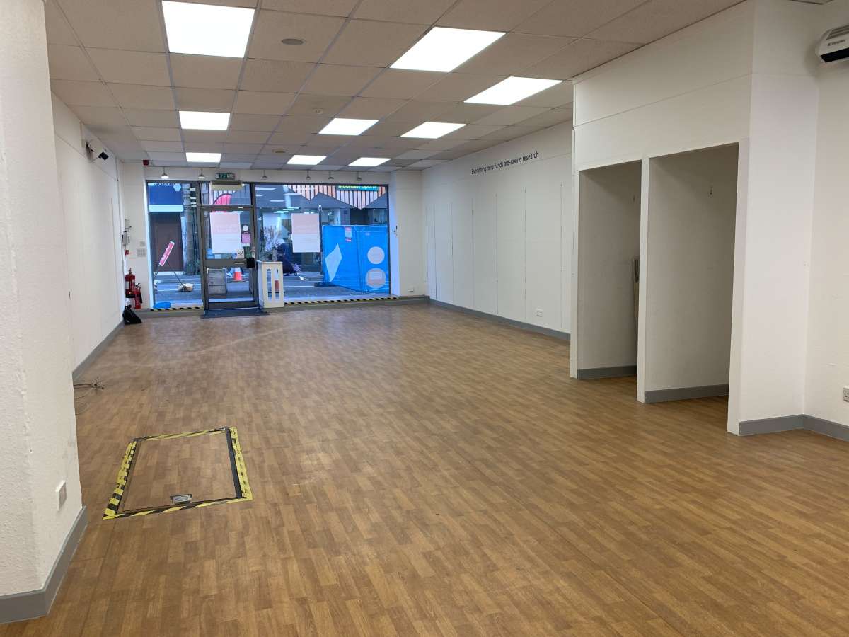 Retail/Shop in Perth - photo 3