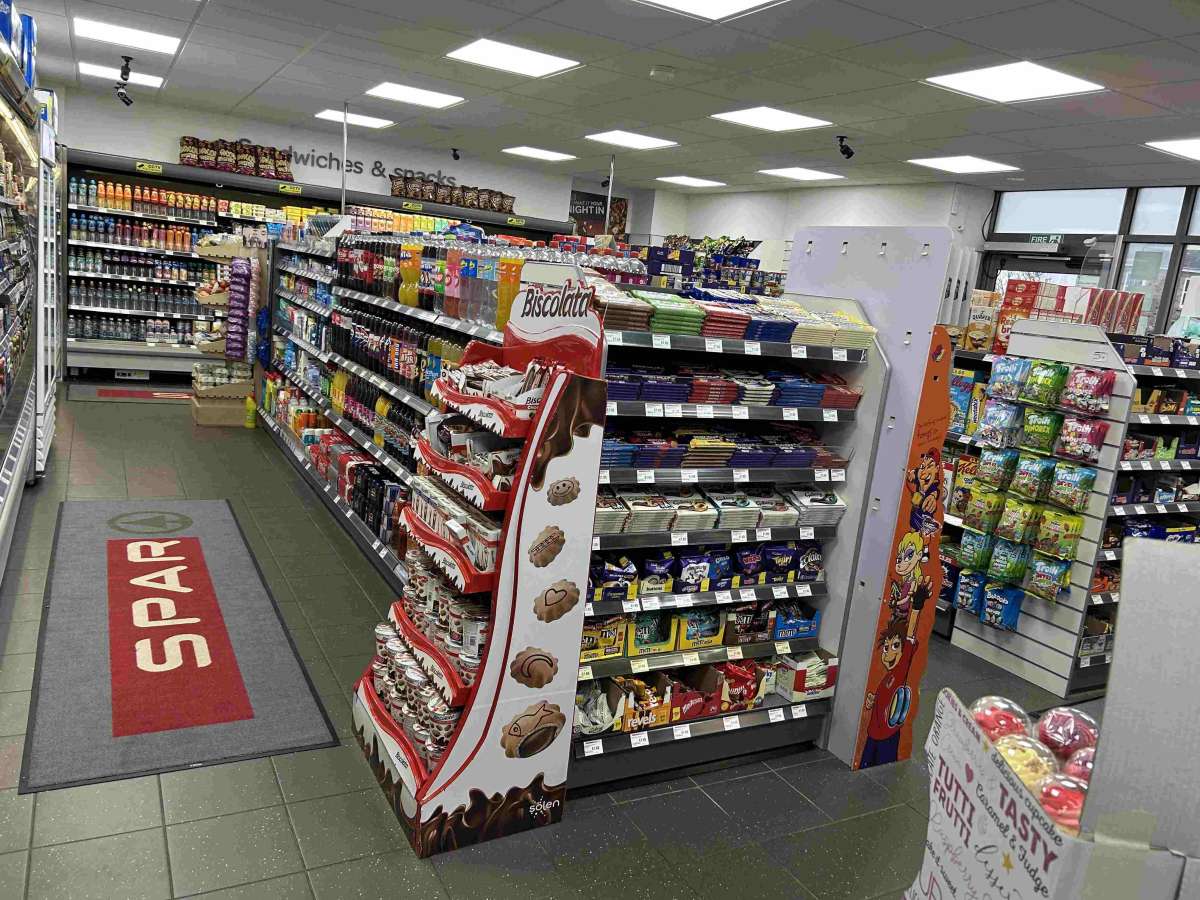 Retail/Shop in Camborne - photo 2