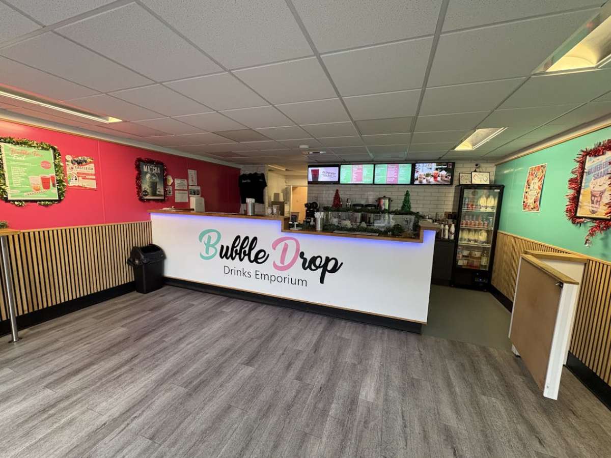 Retail/Shop in Eastleigh - photo 2