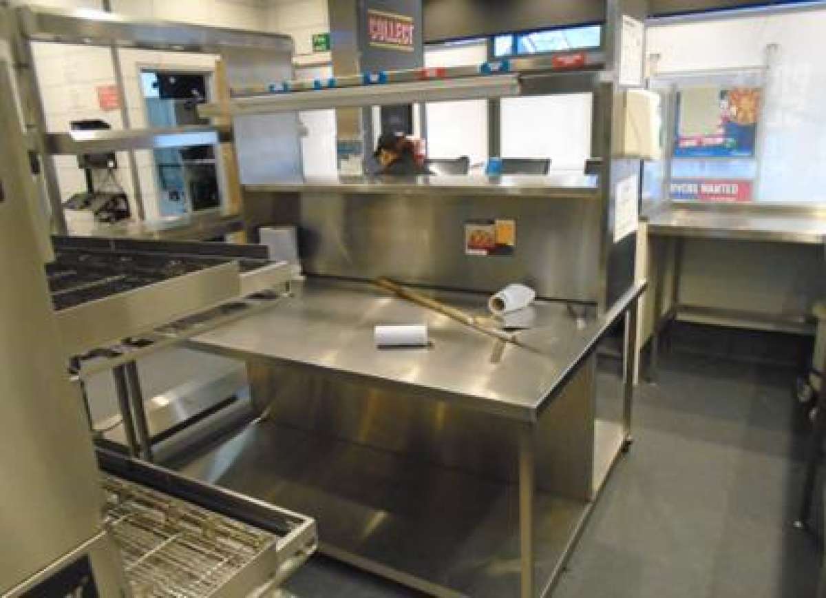 Retail/Shop in Bradford On Avon - photo 3