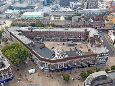 Retail/Shop in Hull - photo 2