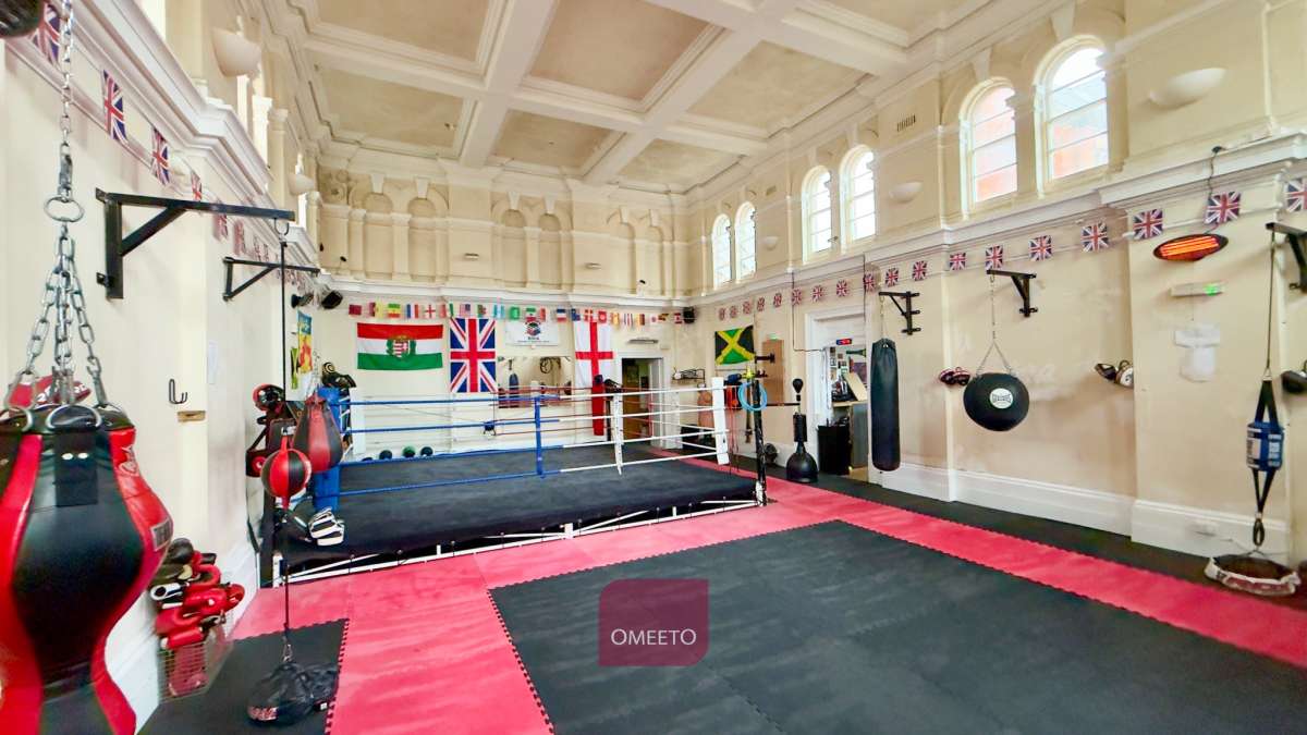 Retail in Burton On Trent