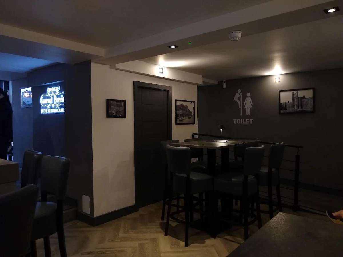 Retail/Shop in Wakefield - photo 4