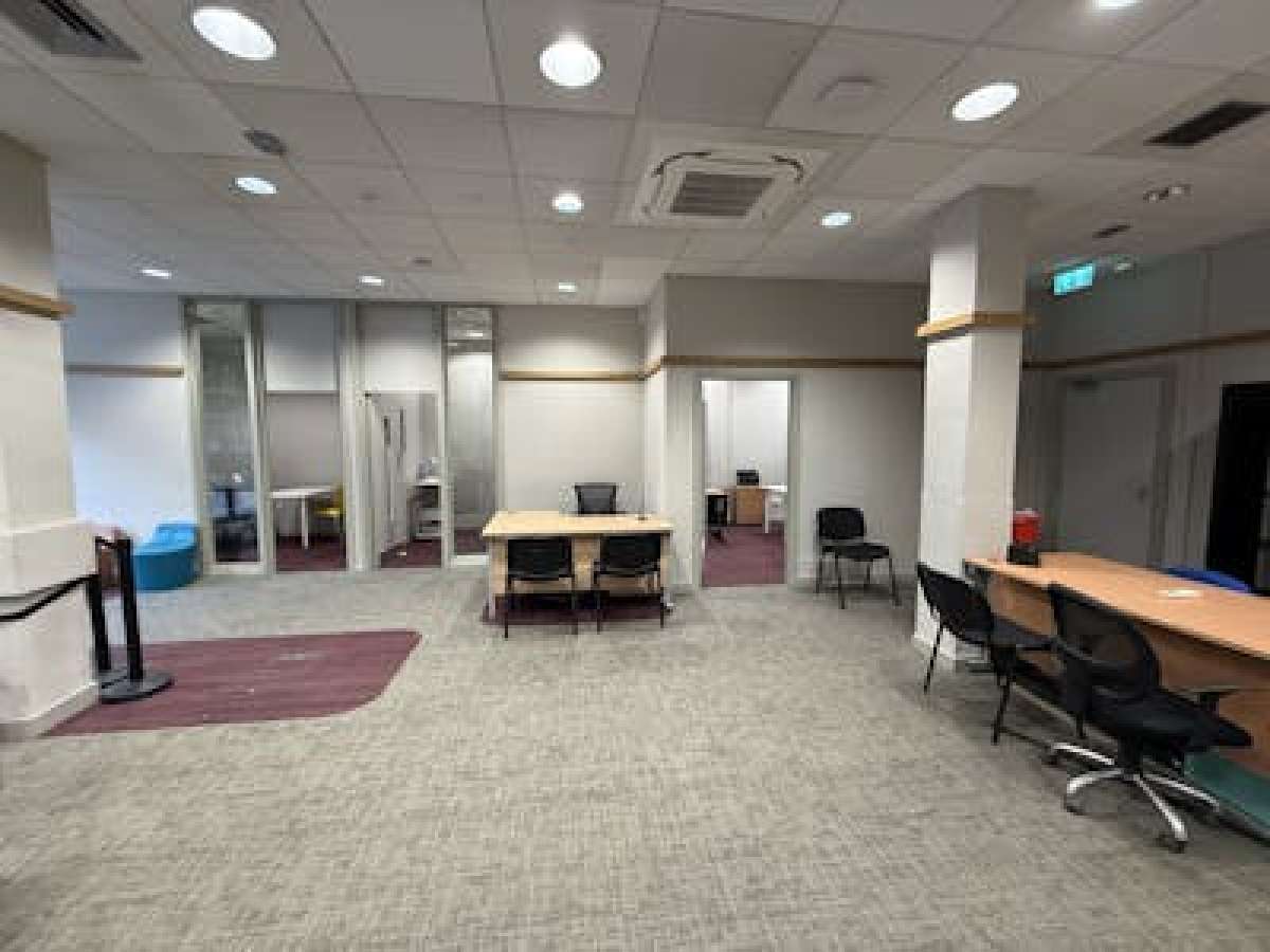 Retail/Shop in Peterborough - photo 2