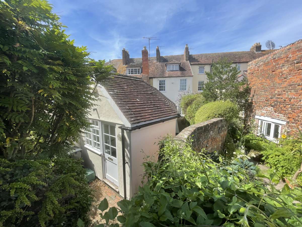 Retail/Shop in Taunton - photo 3