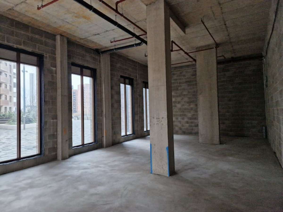 Retail/Shop in Barking - photo 3