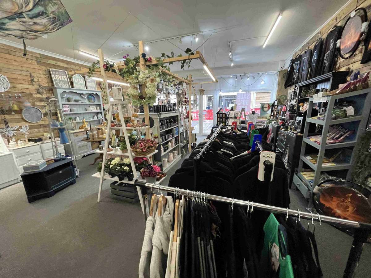 Retail/Shop in Camborne - photo 3