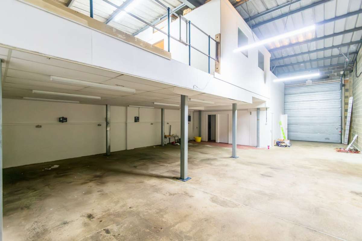 Retail/Shop in Verwood - photo 4