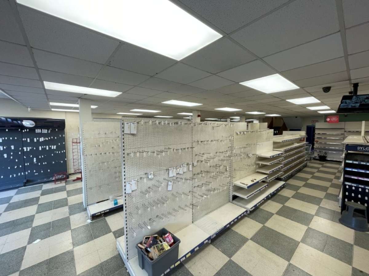 Retail/Shop in Leiston - photo 2