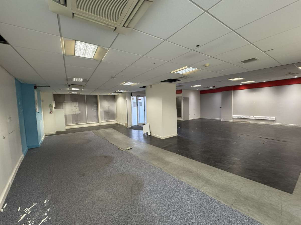 Retail/Shop in Peterborough - photo 2