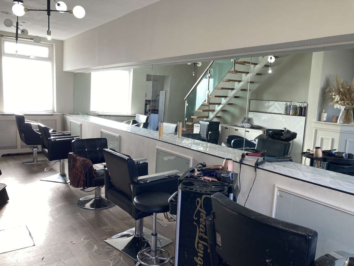 Retail/Shop in Mexborough - photo 2