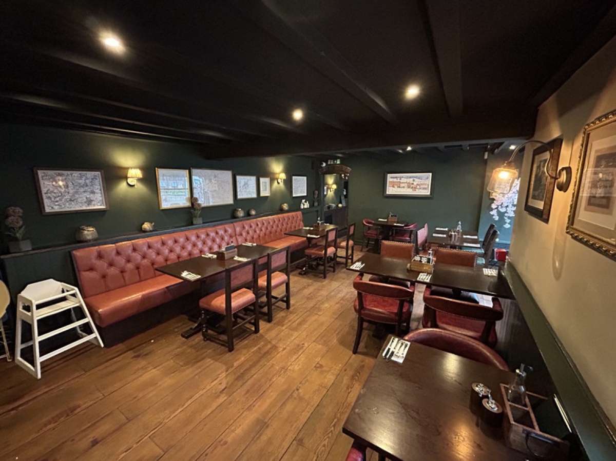 Retail/Shop in Ashbourne - photo 2