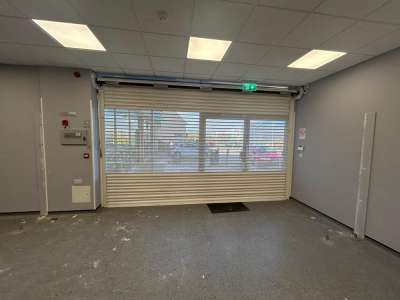 Retail/Shop in Bonnyrigg - photo 3