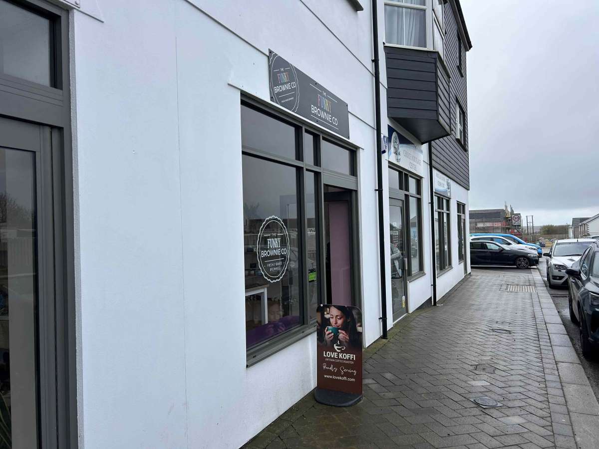 Retail/Shop in Camborne - photo 3