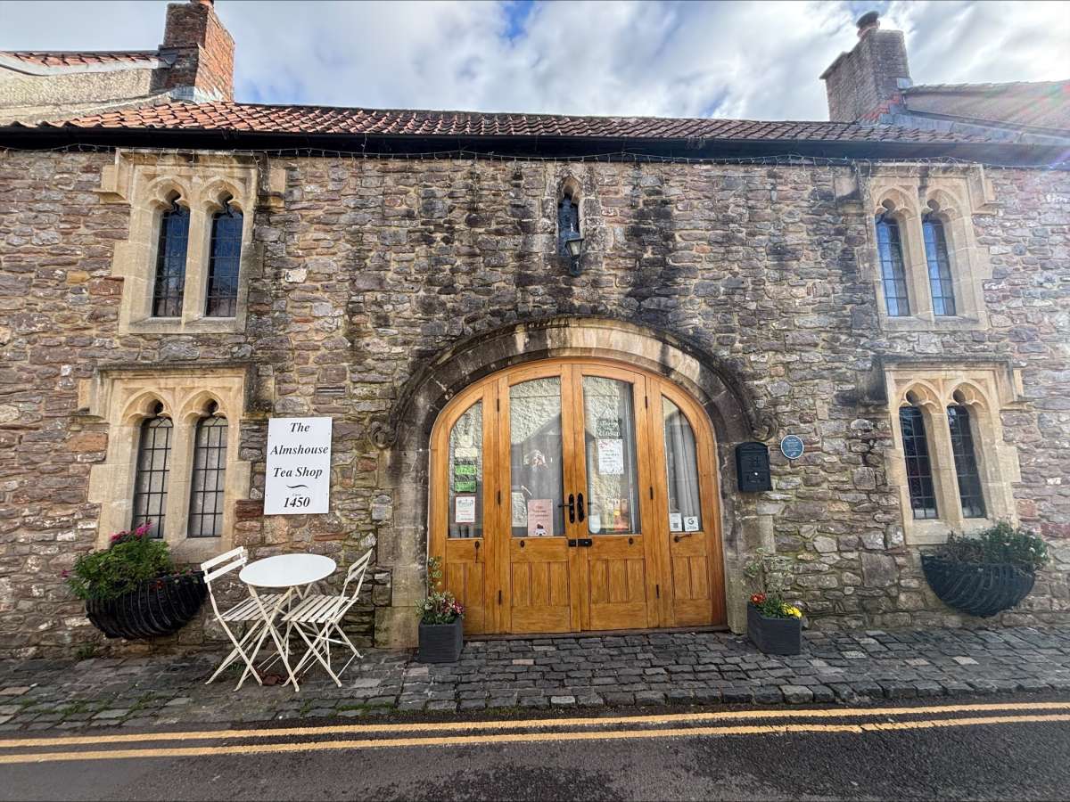 Retail in Axbridge