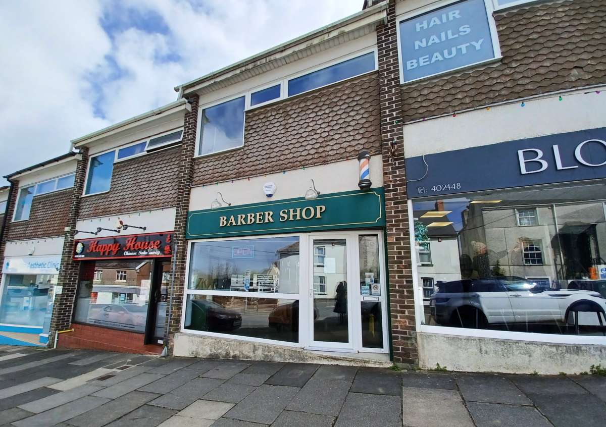 Retail in Elburton
