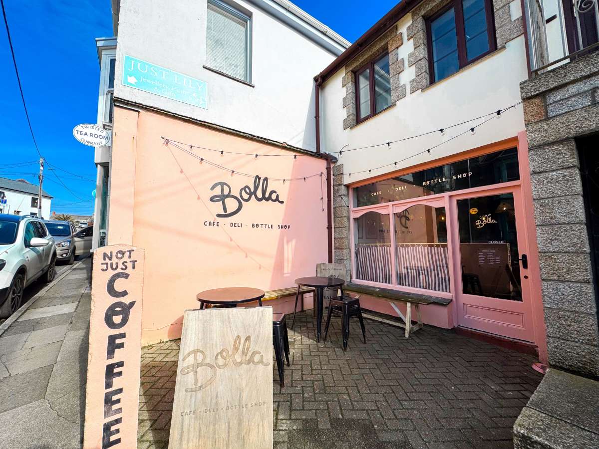 Retail in Porthleven