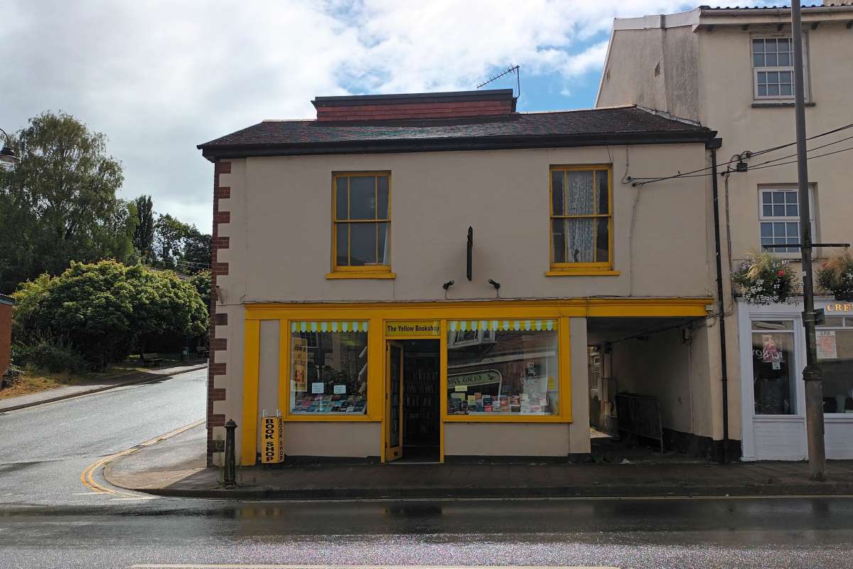 Retail in Crediton