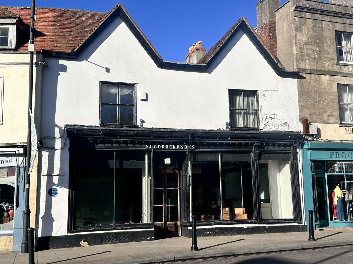 Retail in Warminster