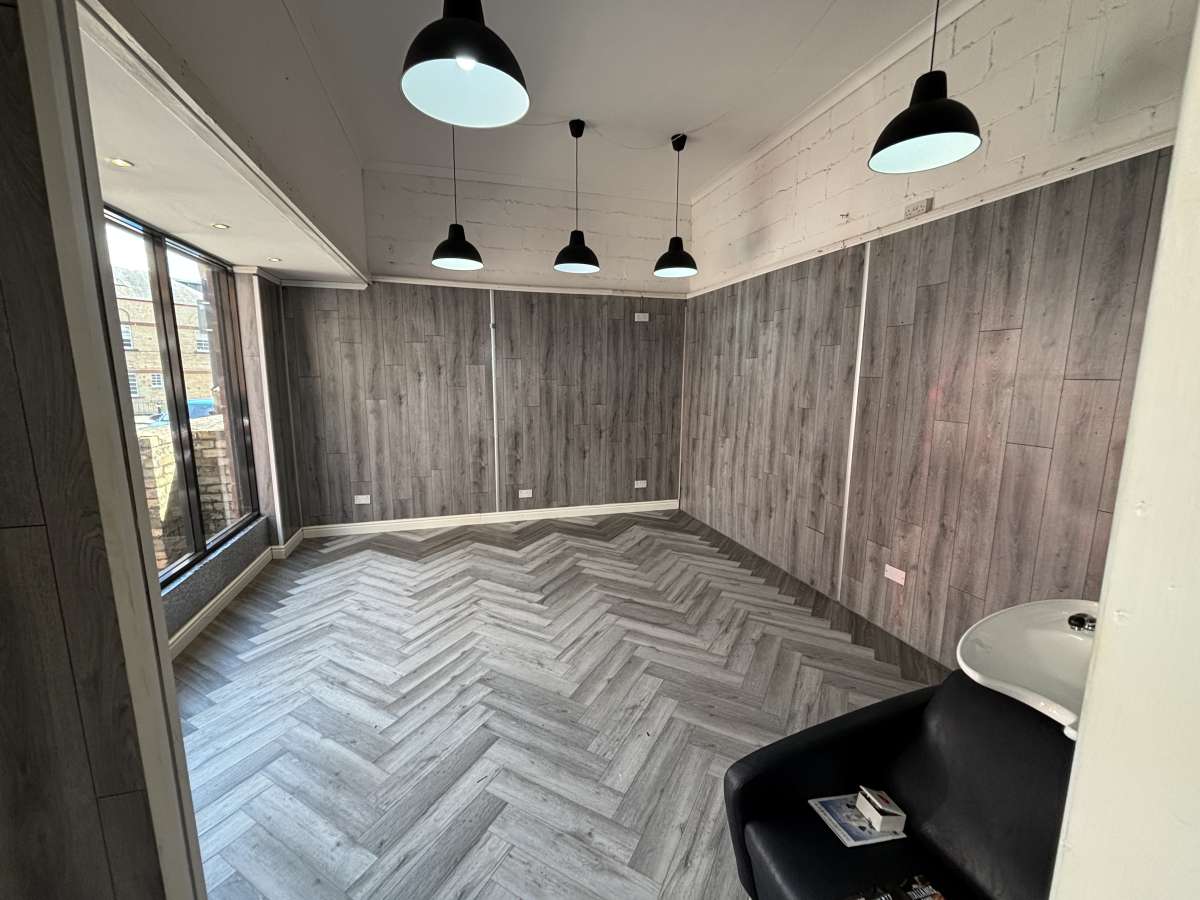 Retail/Shop in Kilmarnock - photo 3