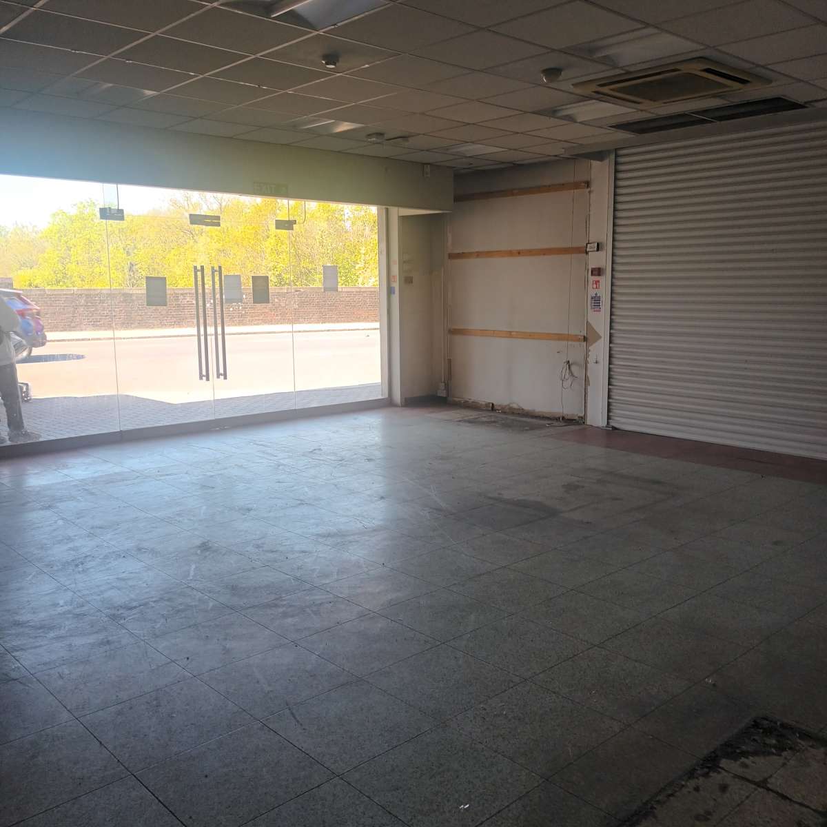 Retail/Shop in Upminster - photo 3